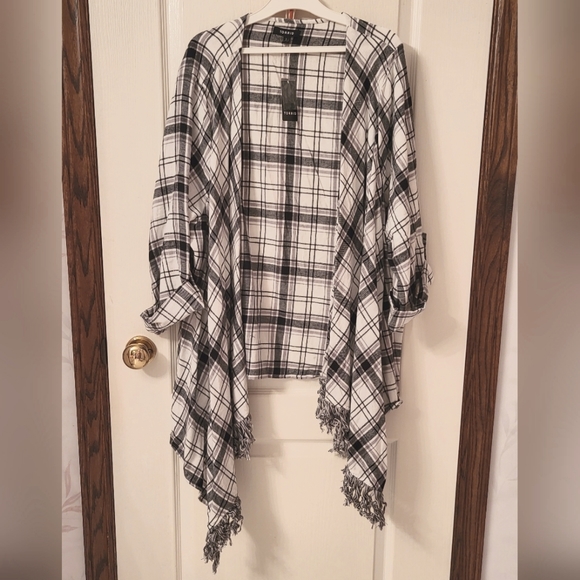Torrid black/white Plaid jacket - Picture 1 of 2